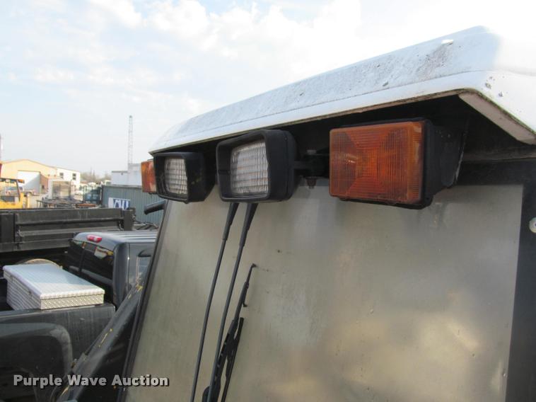 image for item J2601 Ford New Holland tractor