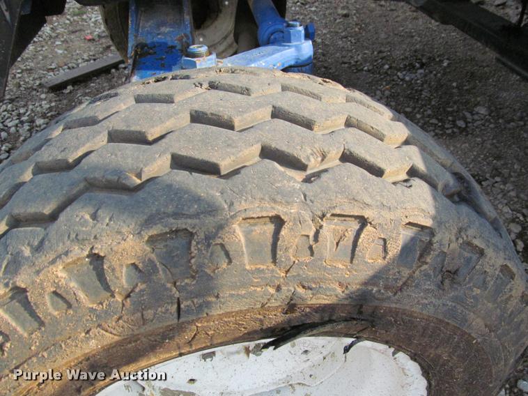 image for item J2601 Ford New Holland tractor