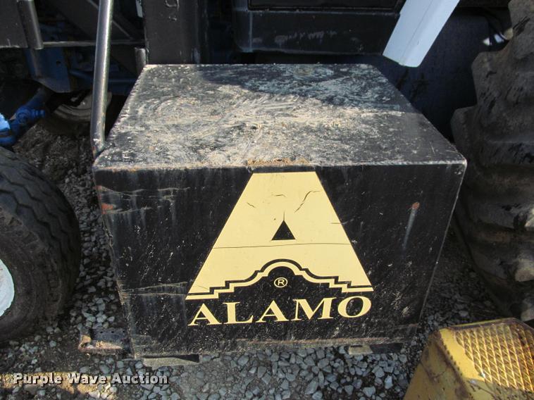 image for item J2601 Ford New Holland tractor