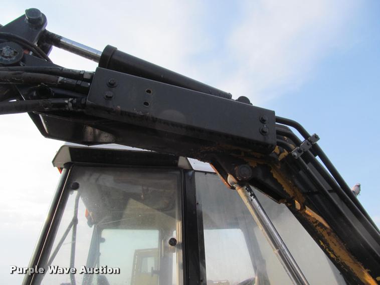 image for item J2601 Ford New Holland tractor