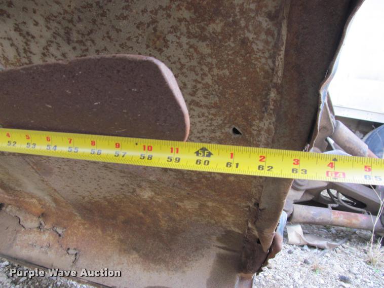 image for item J2601 Ford New Holland tractor