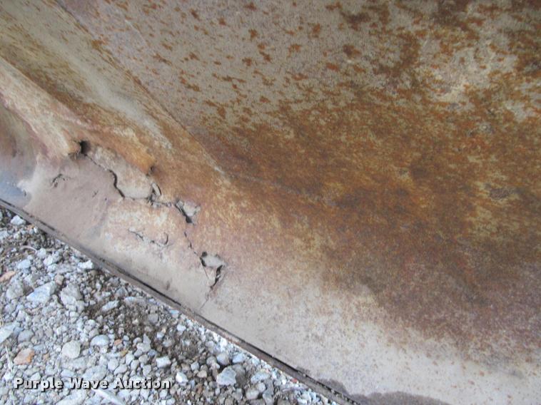 image for item J2601 Ford New Holland tractor