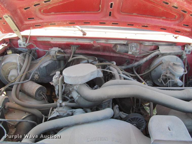 image for item J2603 1988 Ford F150 Custom pickup truck