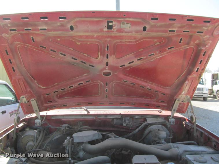 image for item J2603 1988 Ford F150 Custom pickup truck