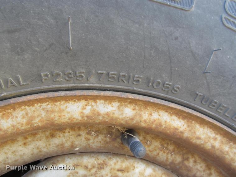 image for item J2603 1988 Ford F150 Custom pickup truck