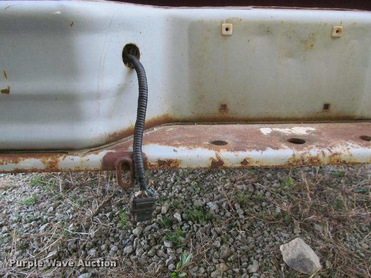 image for item J2603 1988 Ford F150 Custom pickup truck