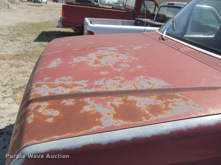 image for item J2603 1988 Ford F150 Custom pickup truck