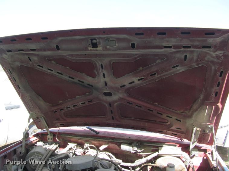 image for item J2604 1988 Ford F150 Custom pickup truck