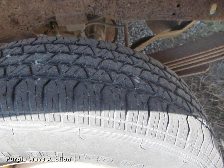 image for item J2604 1988 Ford F150 Custom pickup truck