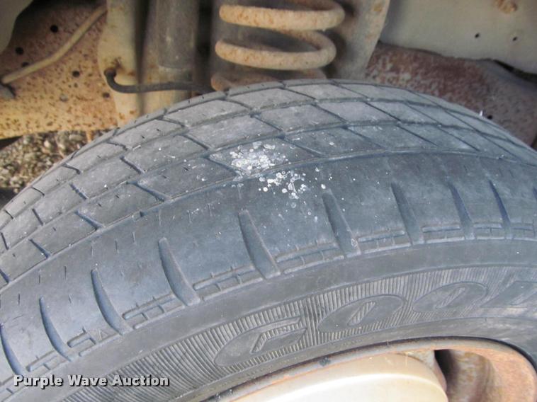 image for item J2604 1988 Ford F150 Custom pickup truck