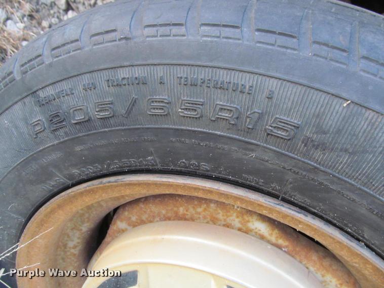 image for item J2604 1988 Ford F150 Custom pickup truck