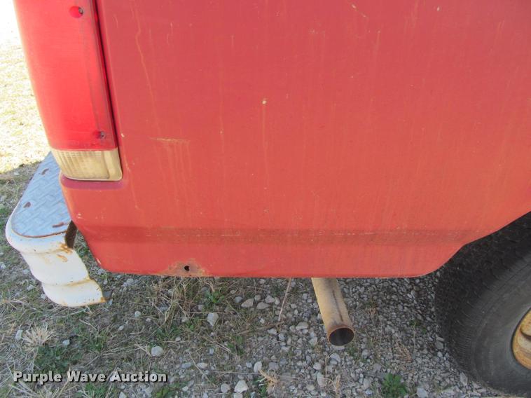 image for item J2604 1988 Ford F150 Custom pickup truck