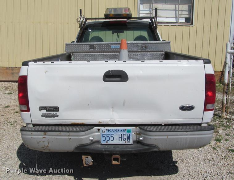 image for item J2605 1999 Ford F150 pickup truck