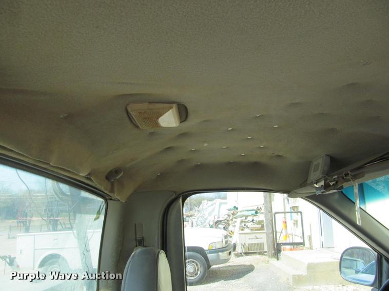 image for item J2605 1999 Ford F150 pickup truck