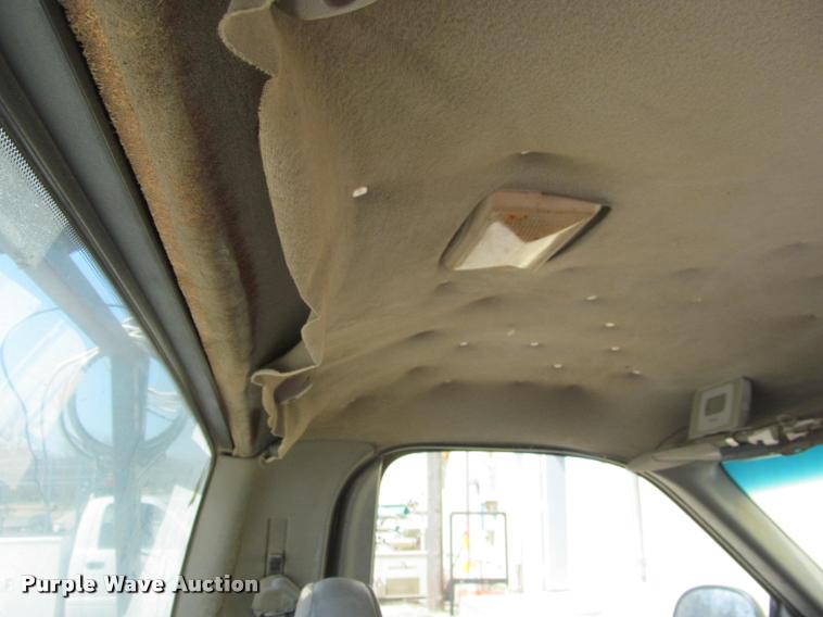 image for item J2605 1999 Ford F150 pickup truck