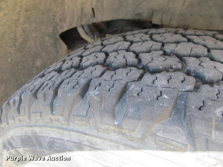 image for item J2605 1999 Ford F150 pickup truck