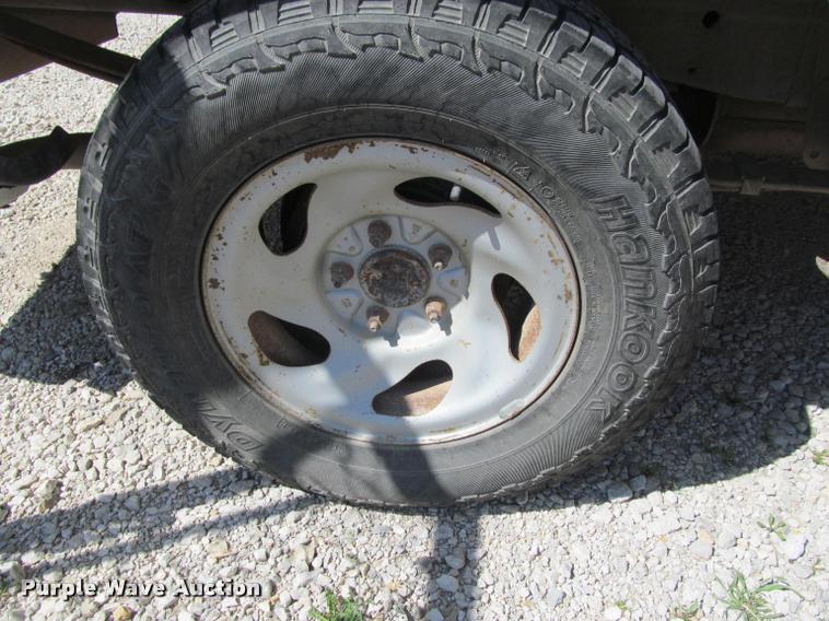 image for item J2605 1999 Ford F150 pickup truck