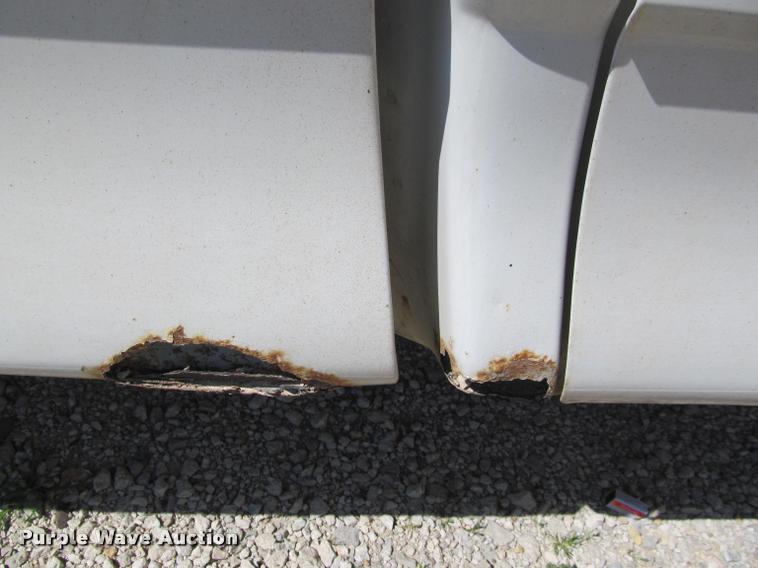 image for item J2605 1999 Ford F150 pickup truck