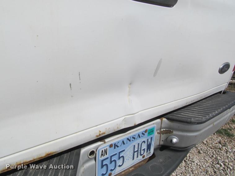 image for item J2605 1999 Ford F150 pickup truck