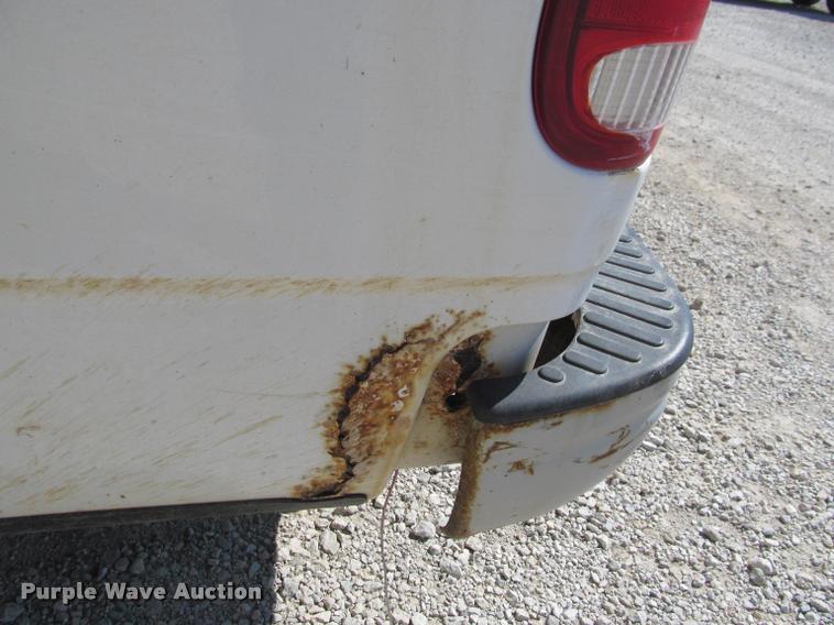 image for item J2605 1999 Ford F150 pickup truck