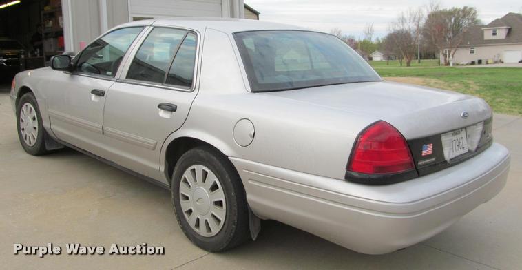 image for item J2607 2009 Ford Crown Victoria Police Interceptor
