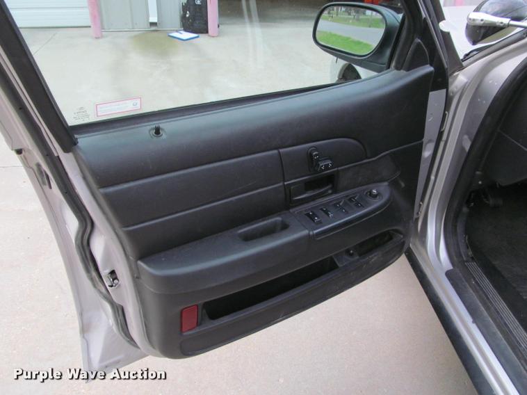 image for item J2607 2009 Ford Crown Victoria Police Interceptor