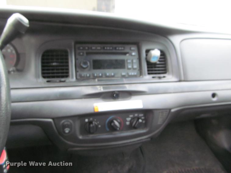 image for item J2607 2009 Ford Crown Victoria Police Interceptor