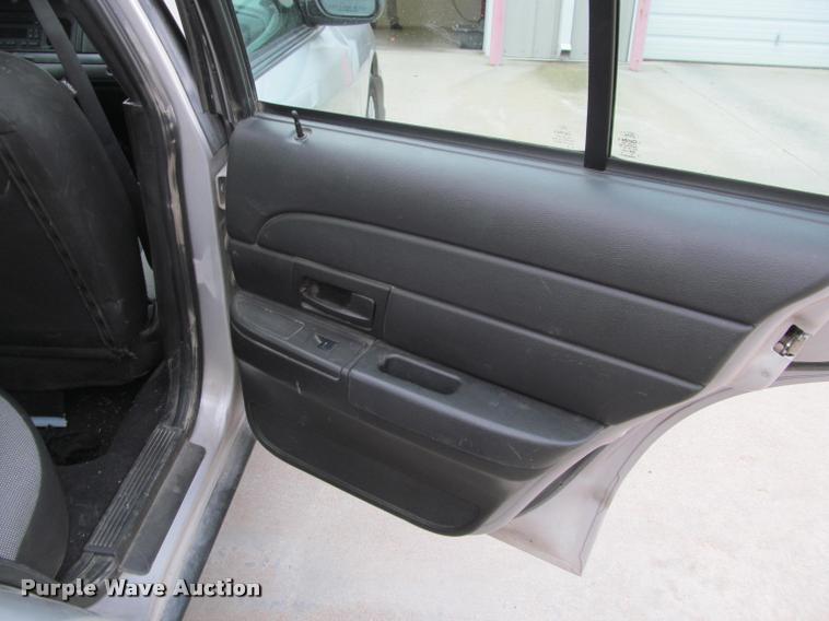 image for item J2607 2009 Ford Crown Victoria Police Interceptor
