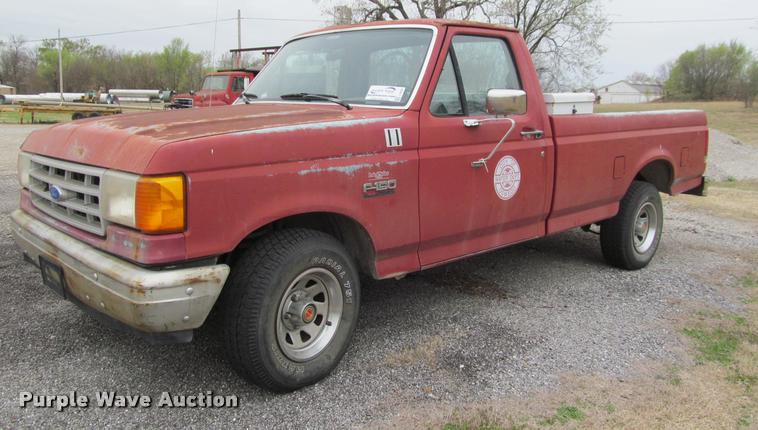 image for item J2608 1990 Ford F150 Custom pickup truck