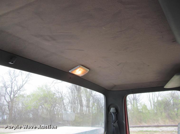 image for item J2608 1990 Ford F150 Custom pickup truck