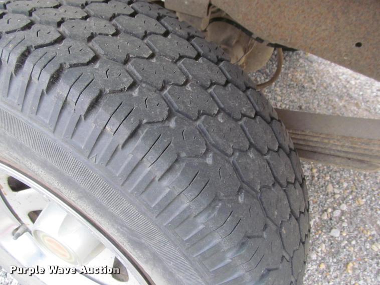 image for item J2608 1990 Ford F150 Custom pickup truck