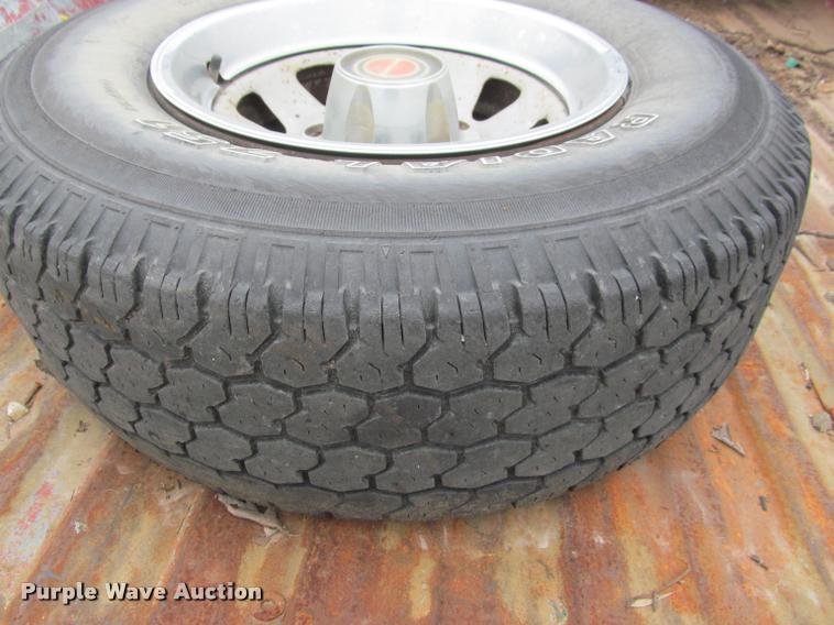 image for item J2608 1990 Ford F150 Custom pickup truck