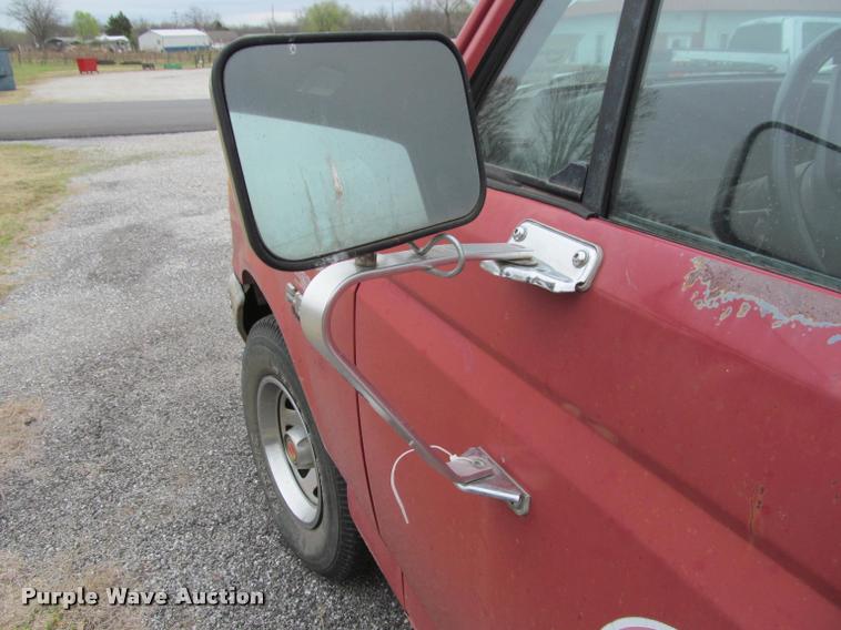 image for item J2608 1990 Ford F150 Custom pickup truck