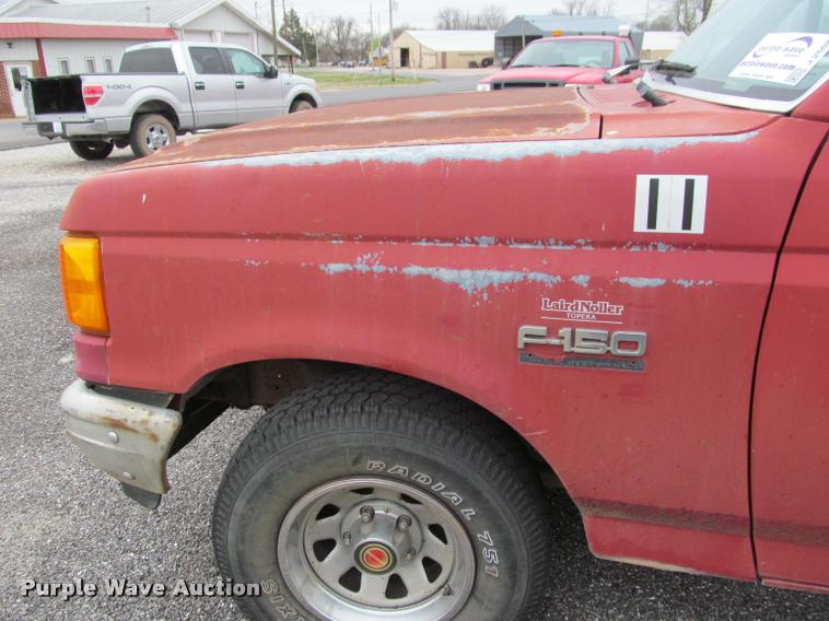 image for item J2608 1990 Ford F150 Custom pickup truck