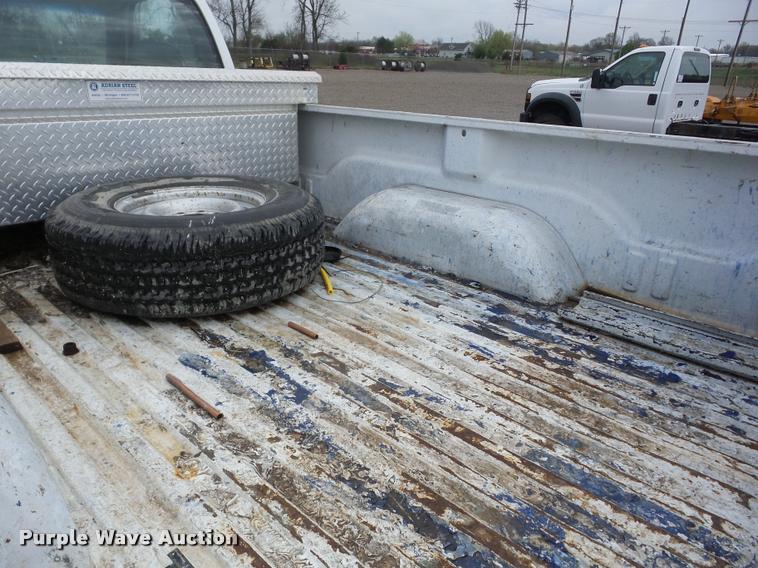 image for item J8650 2001 Dodge Ram 2500 pickup truck