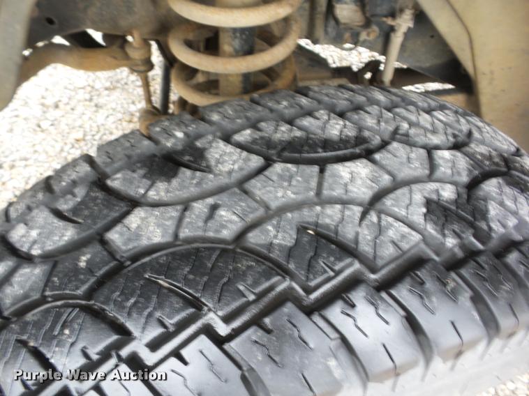 image for item J8650 2001 Dodge Ram 2500 pickup truck