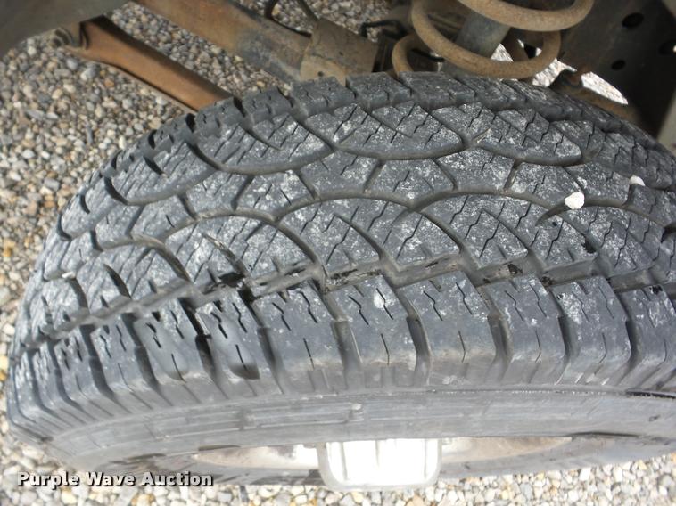 image for item J8650 2001 Dodge Ram 2500 pickup truck