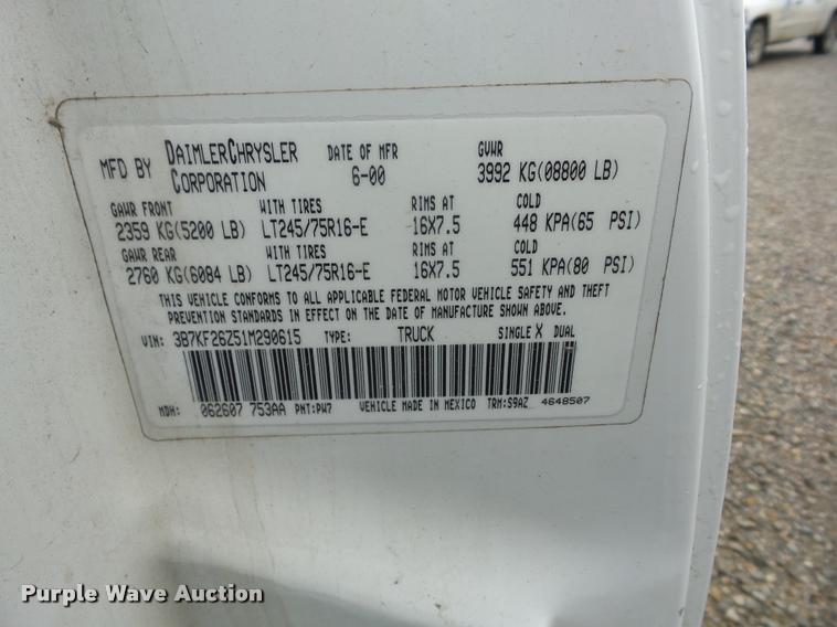 image for item J8650 2001 Dodge Ram 2500 pickup truck