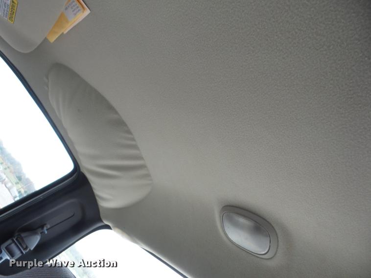 image for item J8650 2001 Dodge Ram 2500 pickup truck