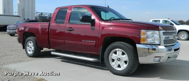 image for item K2691 2013 Chevrolet Silverado 1500 Z71 Ext. Cab pickup truck