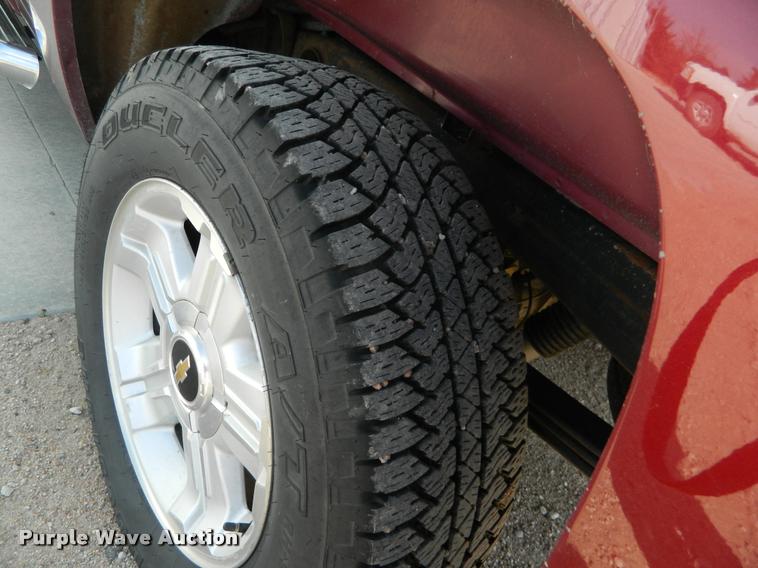 image for item K2691 2013 Chevrolet Silverado 1500 Z71 Ext. Cab pickup truck