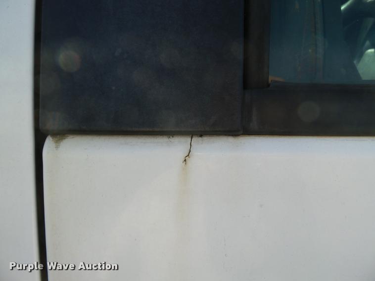 image for item K3315 2005 Chevrolet 4500 flatbed truck