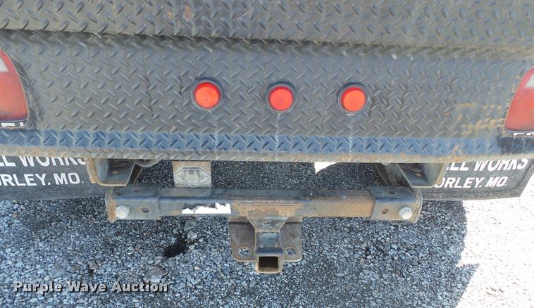 image for item K3315 2005 Chevrolet 4500 flatbed truck