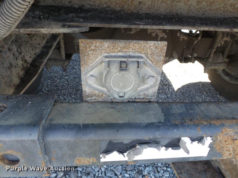 image for item K3315 2005 Chevrolet 4500 flatbed truck