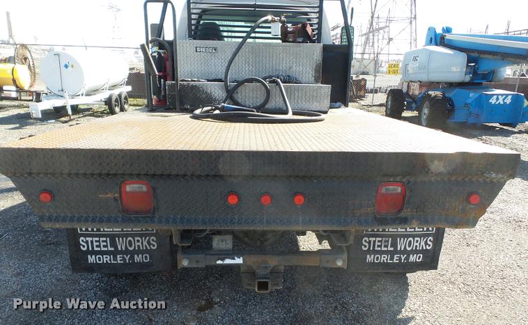 image for item K3315 2005 Chevrolet 4500 flatbed truck