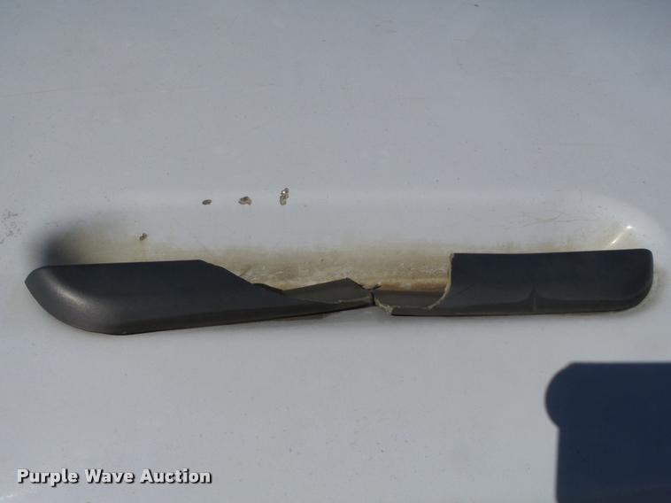 image for item K3315 2005 Chevrolet 4500 flatbed truck