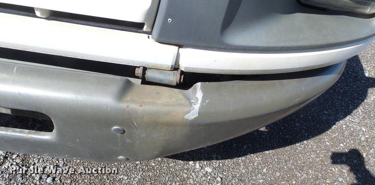 image for item K3315 2005 Chevrolet 4500 flatbed truck