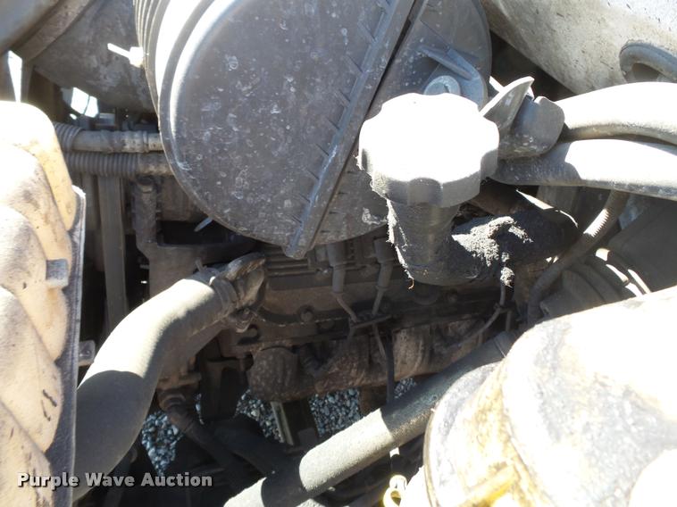 image for item K3315 2005 Chevrolet 4500 flatbed truck