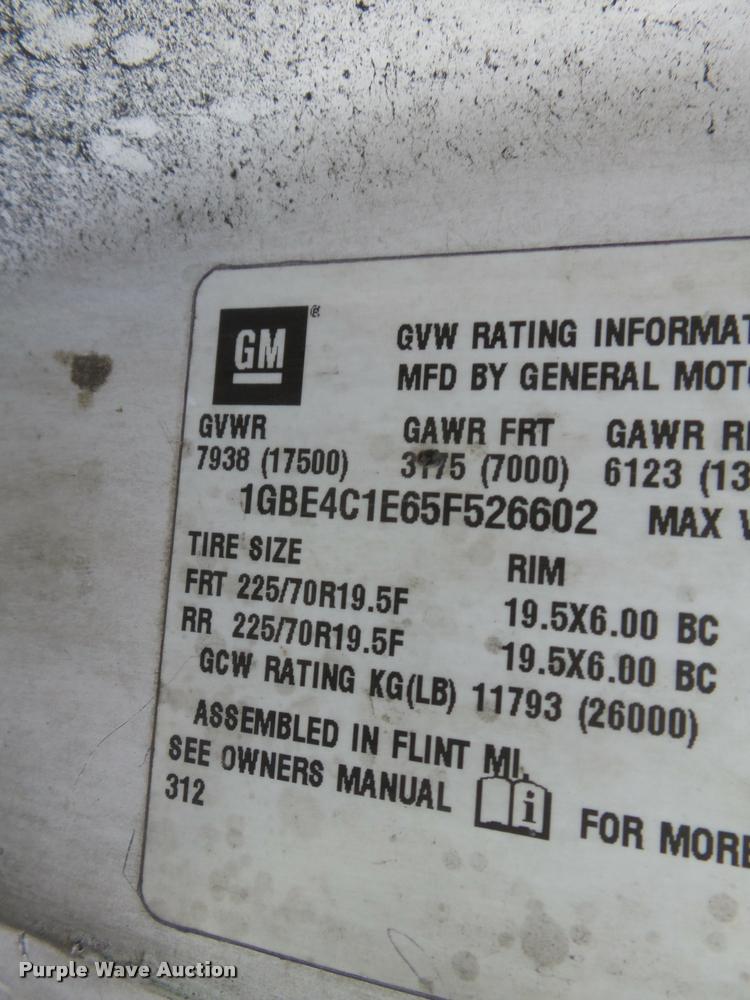 image for item K3315 2005 Chevrolet 4500 flatbed truck