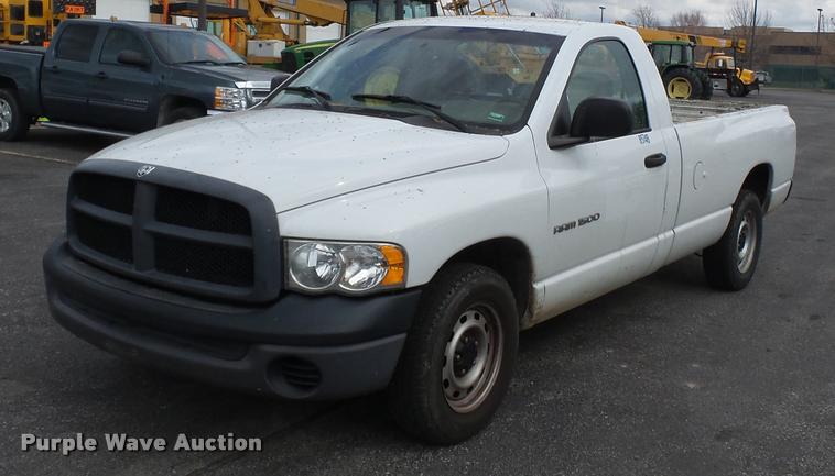 image for item K3331 2004 Dodge Ram 1500 pickup truck
